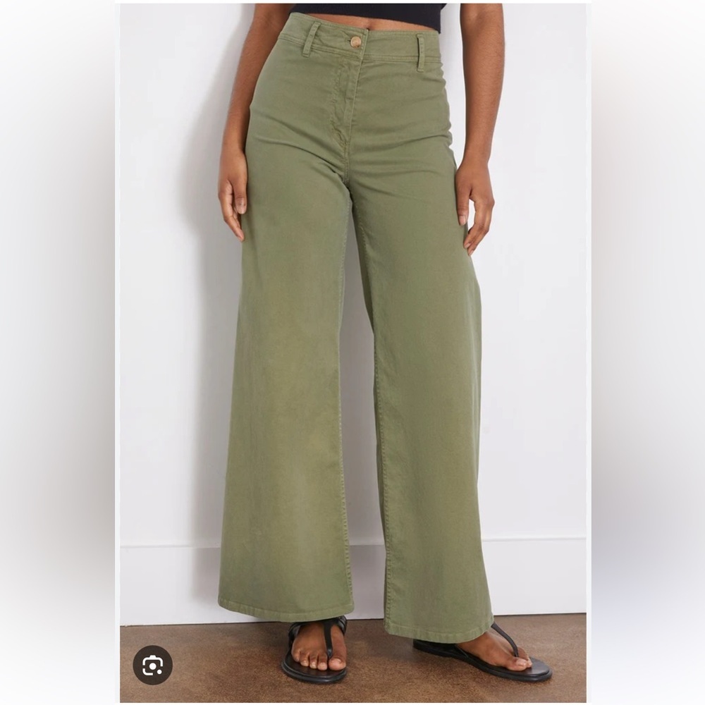RVCA wide leg pale green feminine size 26 inseam 24